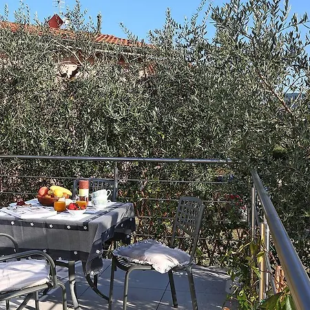 מלון דירות Il Melograno מנרבה דל גארדה
